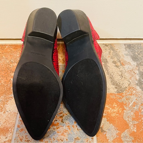 🐦‍🔥NWOT! Gorgeous Sugar Split Side Python Red & Black Pointed Toe Booties! - Picture 9 of 14